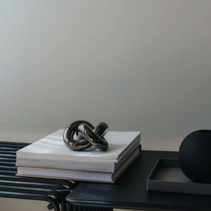  Knot Table Dekoration Dark Silver, Small