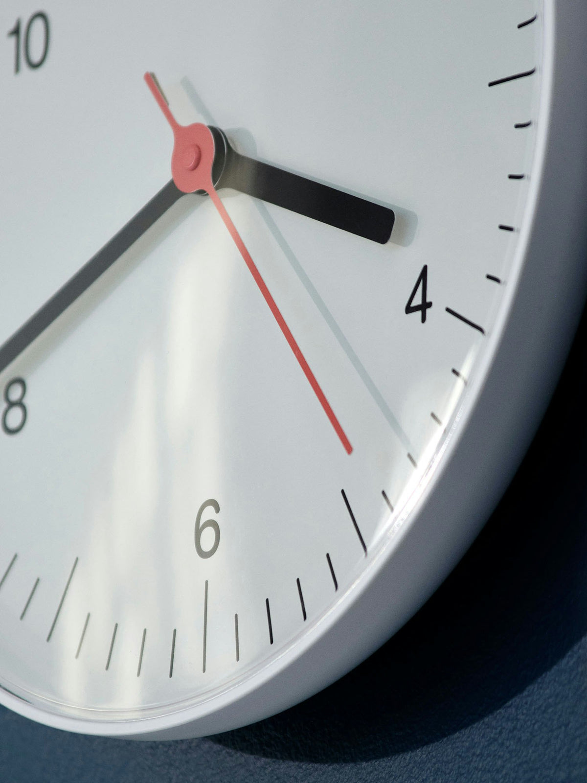 Hay Wanduhr Ø26,5 Cm, Weiß