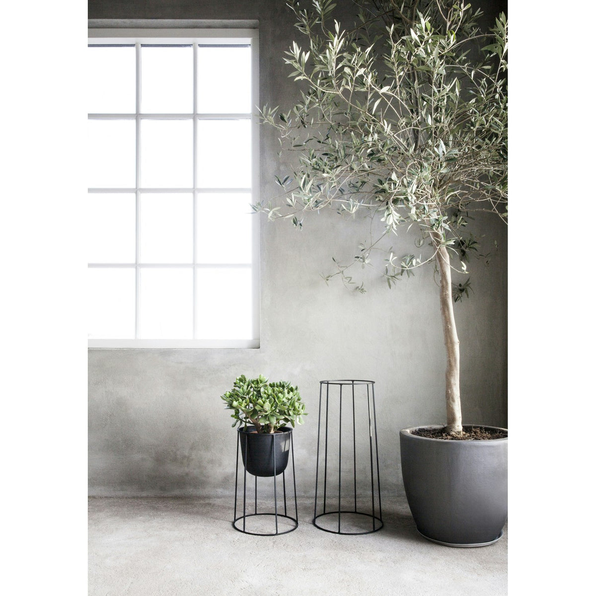 Menu Wire Flower Pot, Black
