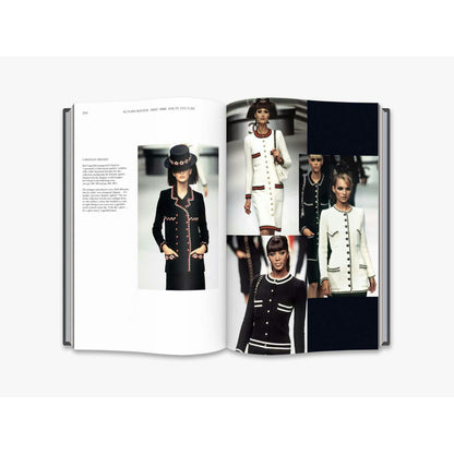  Chanel Catwalk